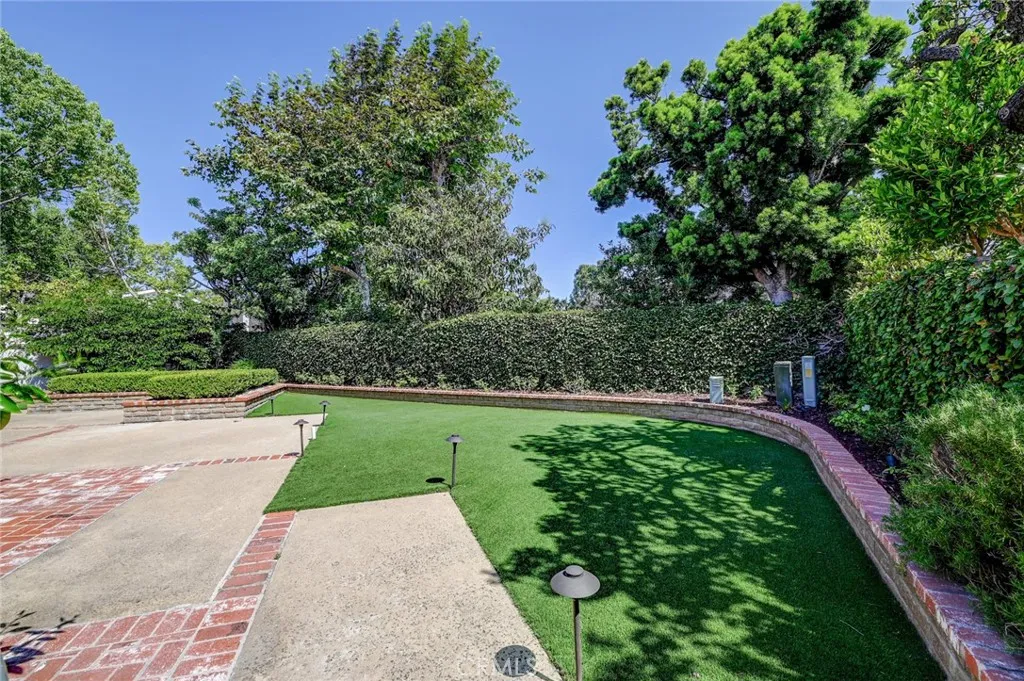 1700 Port Abbey Place