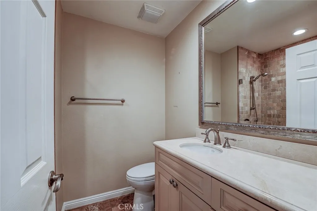 1700 Port Abbey Place