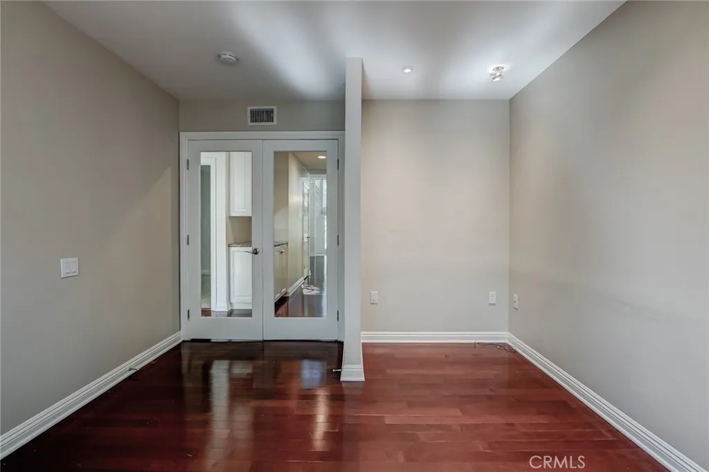 1700 Port Abbey Place