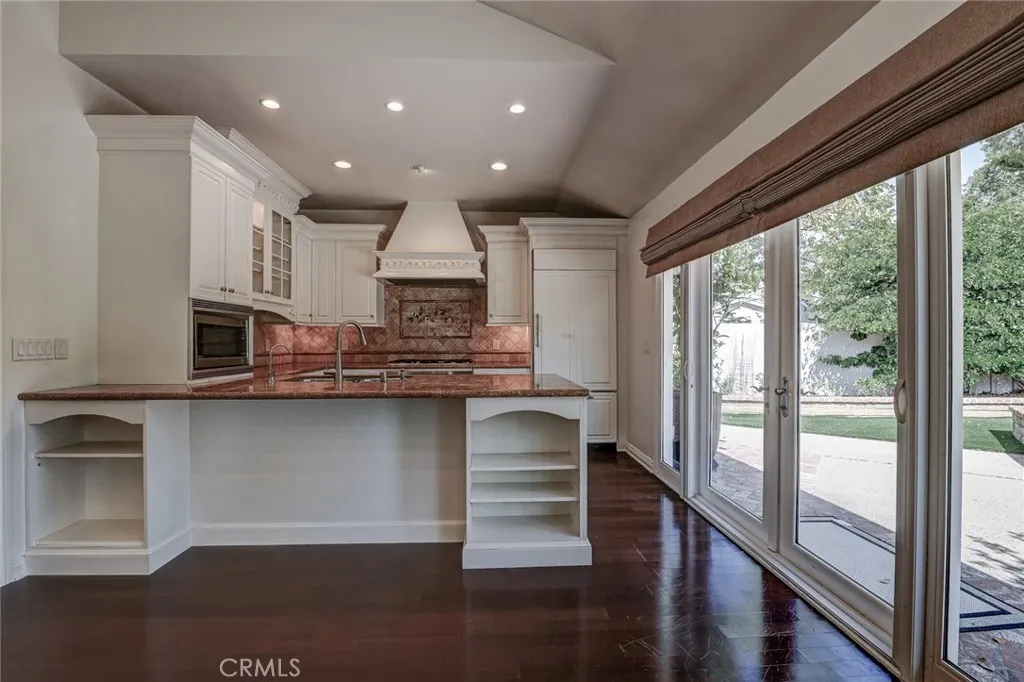 1700 Port Abbey Place