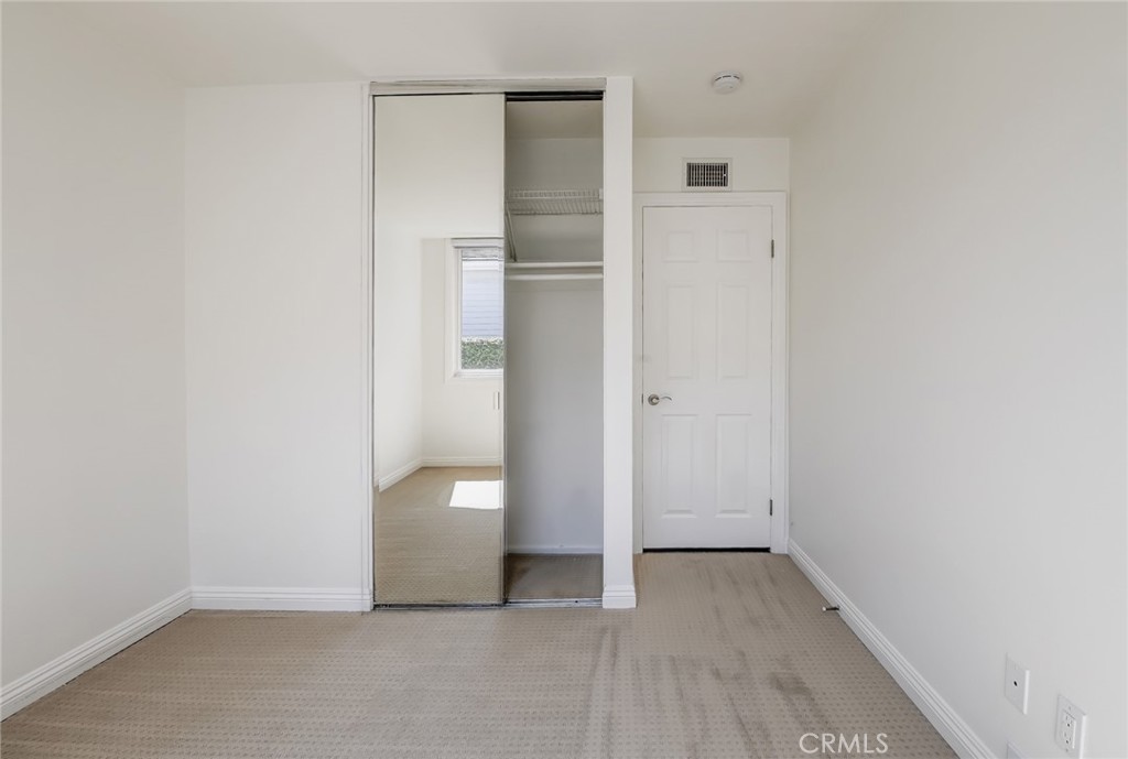 1700 Port Abbey Place