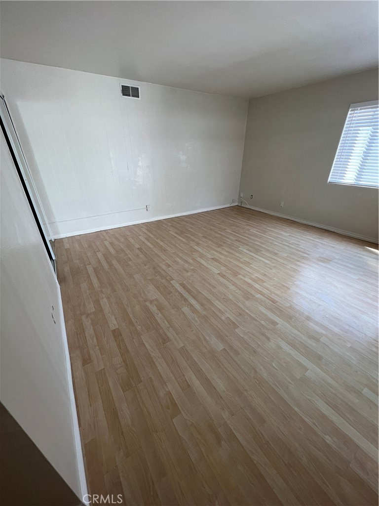 514 Marigold Ave 1/2B