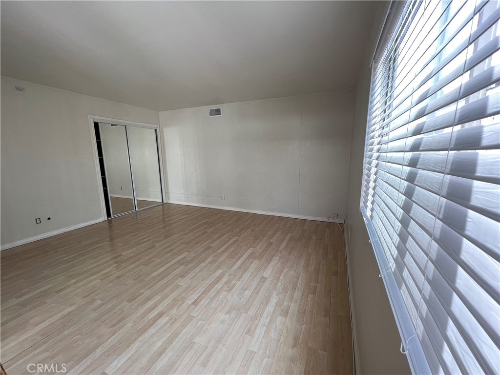 514 Marigold Ave 1/2B