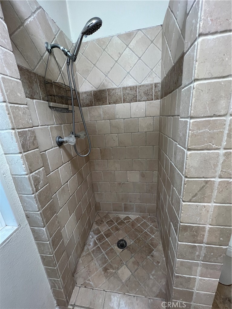 514 Marigold Ave 1/2B