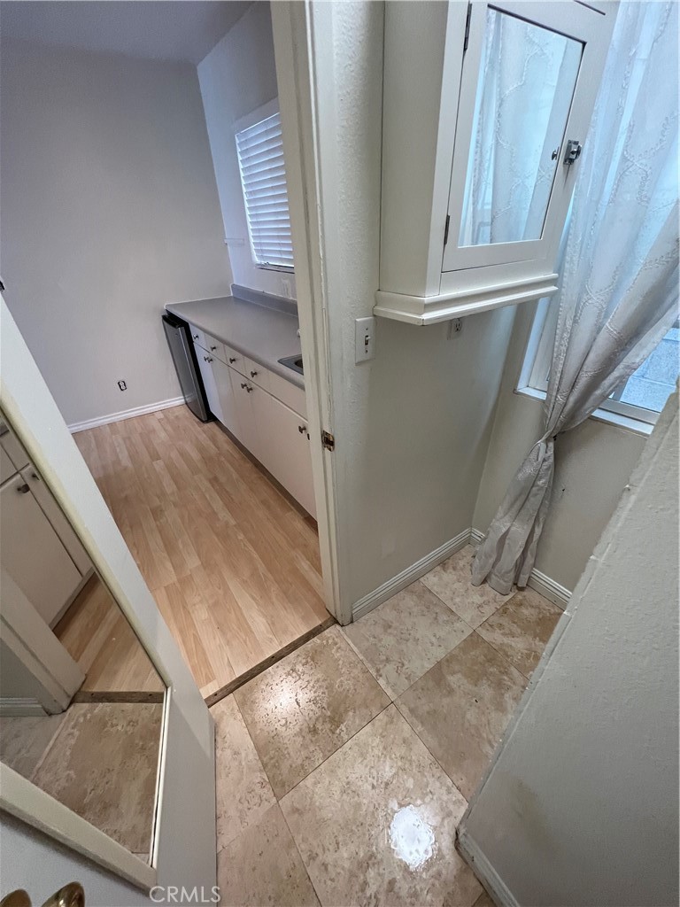 514 Marigold Ave 1/2B