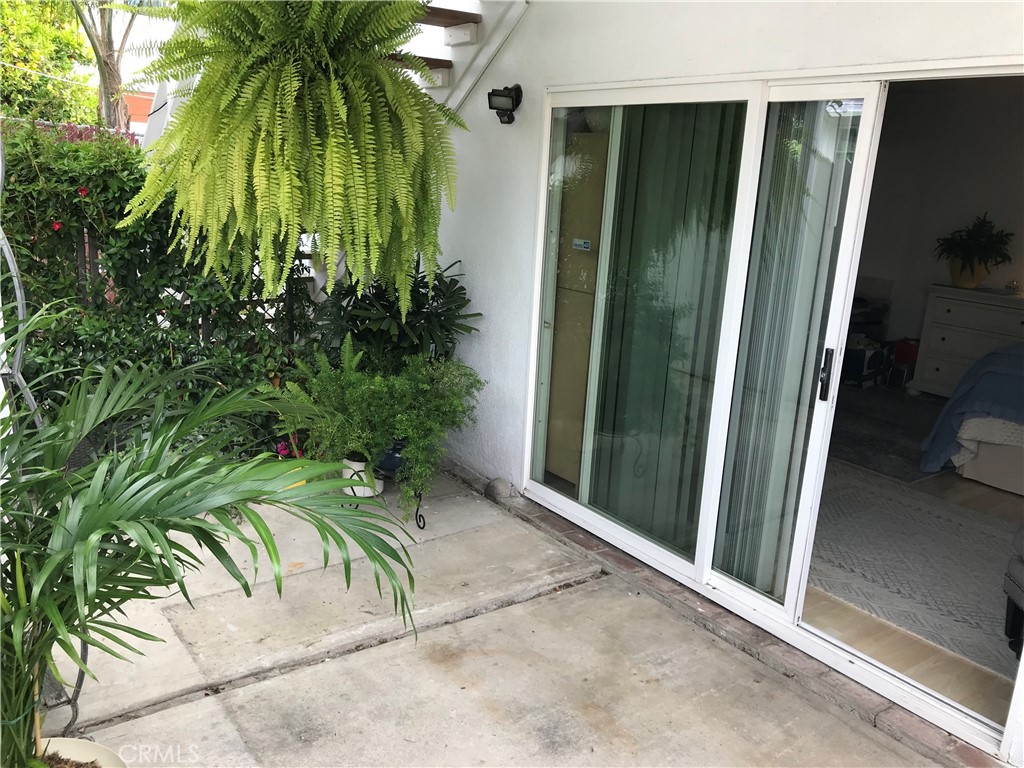 514 Marigold Ave 1/2B