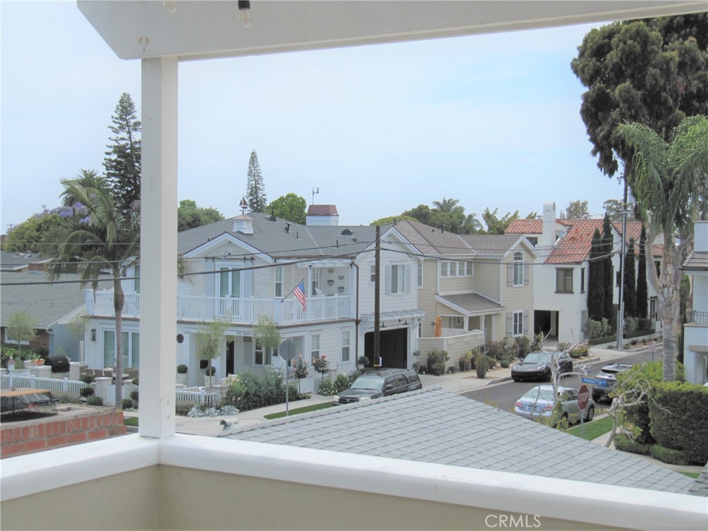 602 1/2 Poinsettia Ave