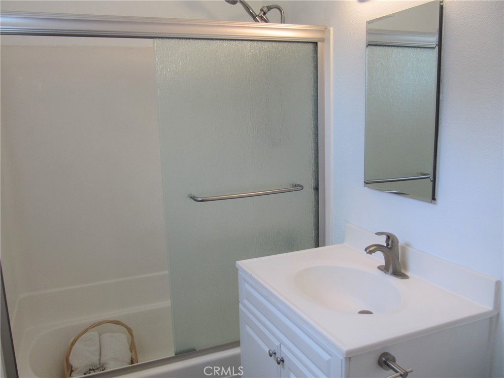 602 1/2 Poinsettia Ave