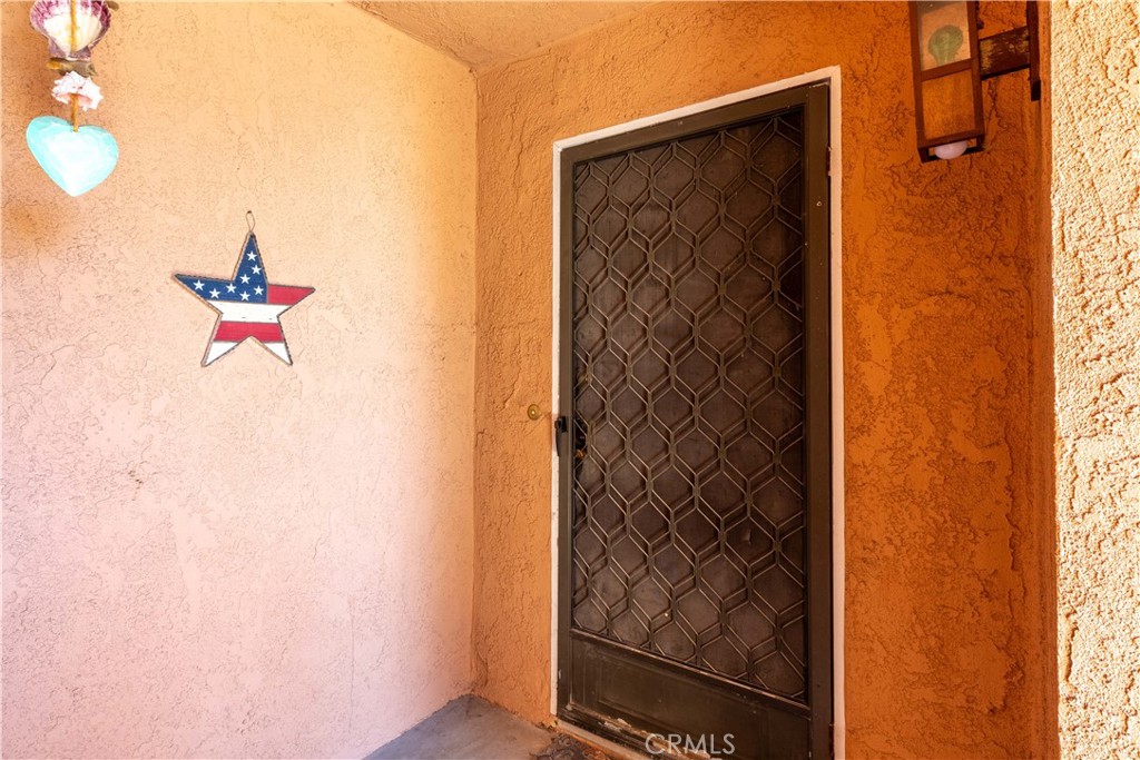 1123 N Dresden Street 15