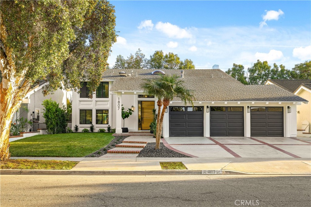 1807 Tanager Drive