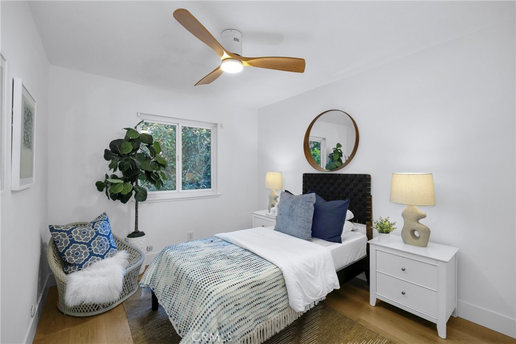 2350 Bunker Hill Way