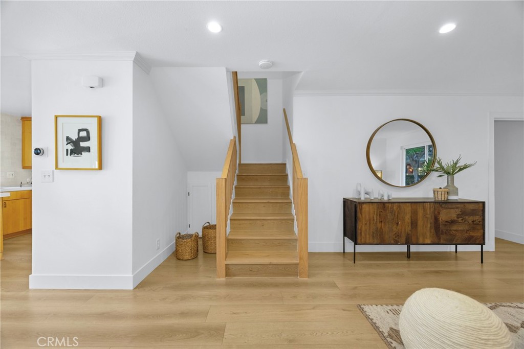 2350 Bunker Hill Way