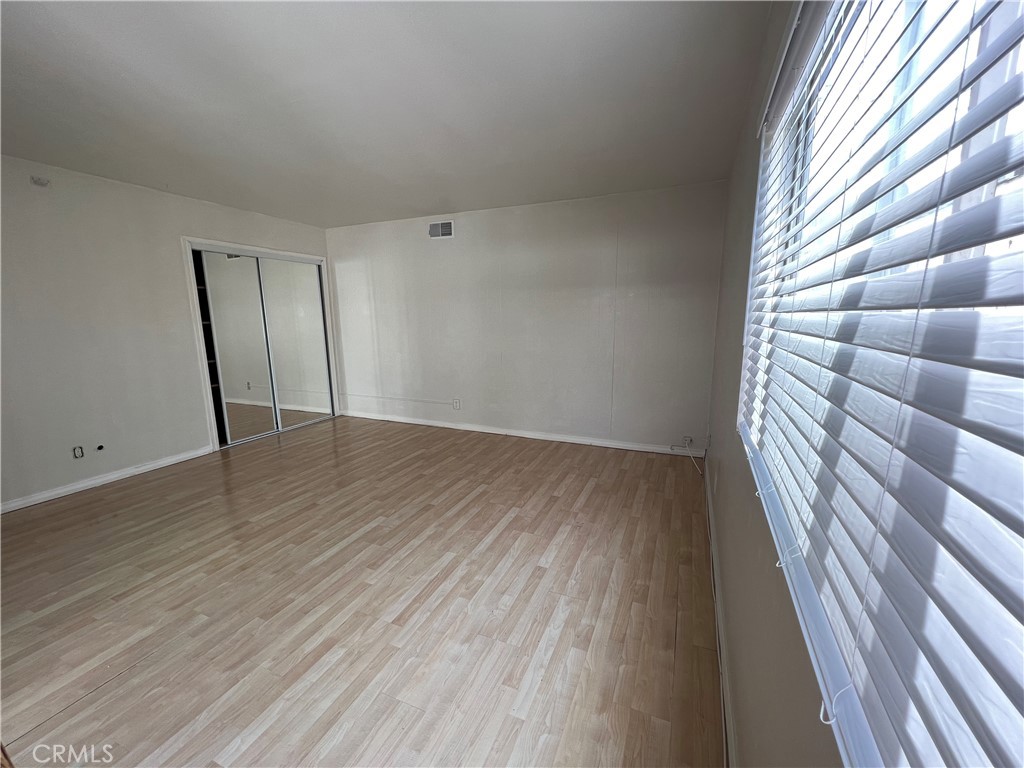 514 .5 Marigold Ave 1/2B