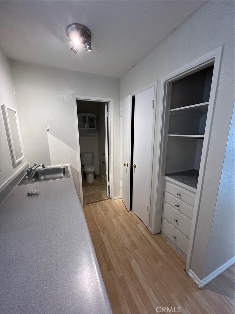 514 .5 Marigold Ave 1/2B