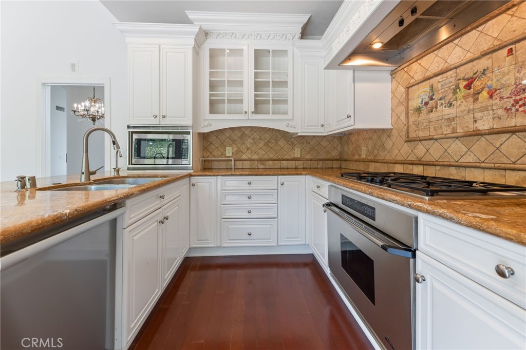 1700 Port Abbey Place