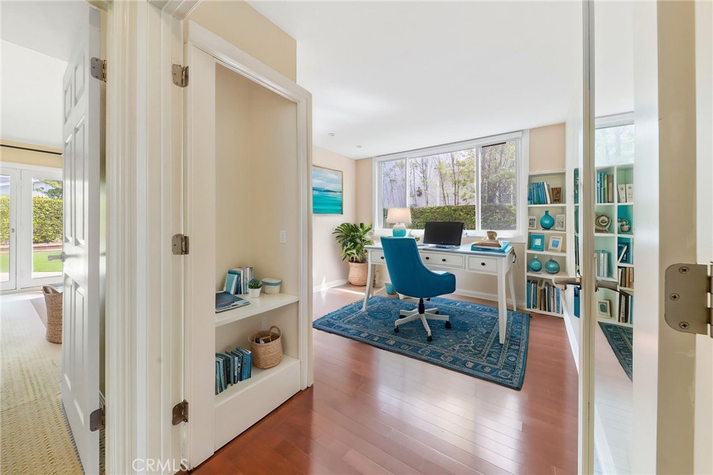 1700 Port Abbey Place