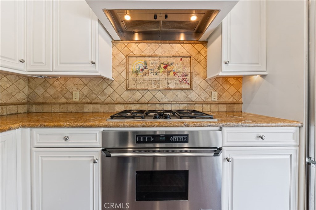 1700 Port Abbey Place