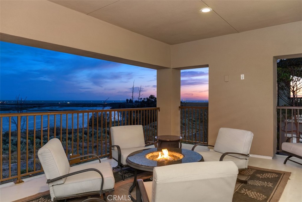 4762 Oceanridge Drive