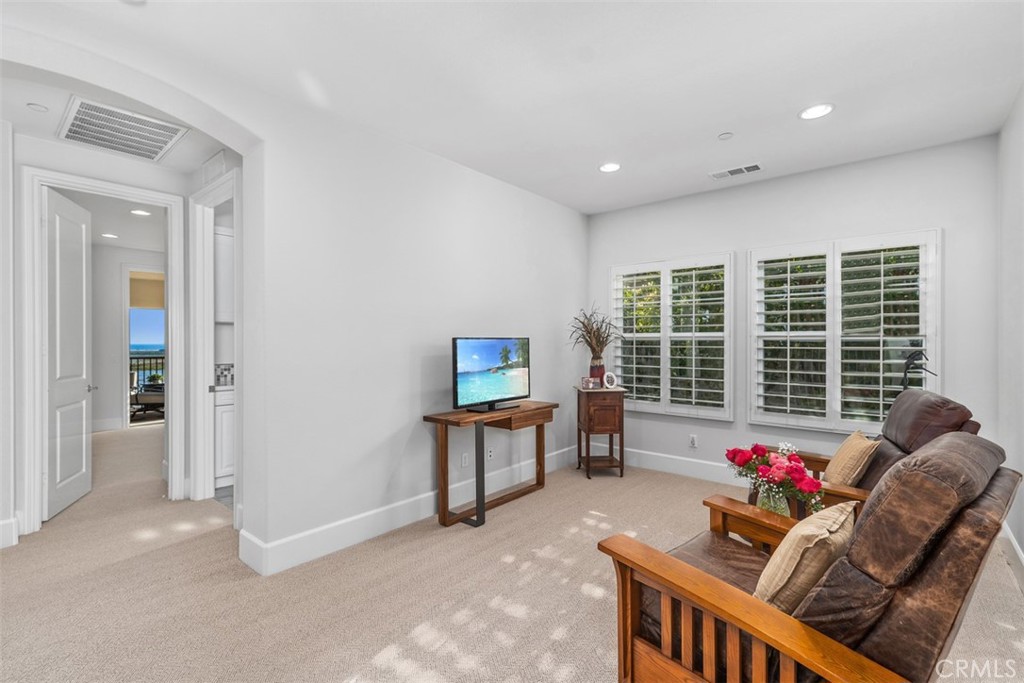 4762 Oceanridge Drive