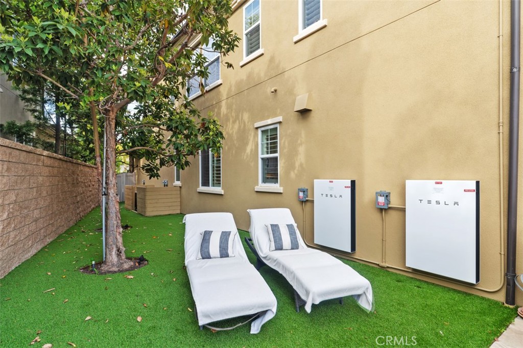 4762 Oceanridge Drive