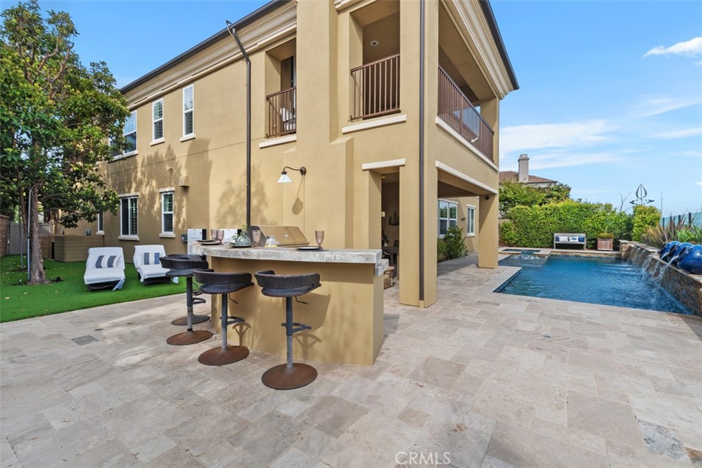 4762 Oceanridge Drive