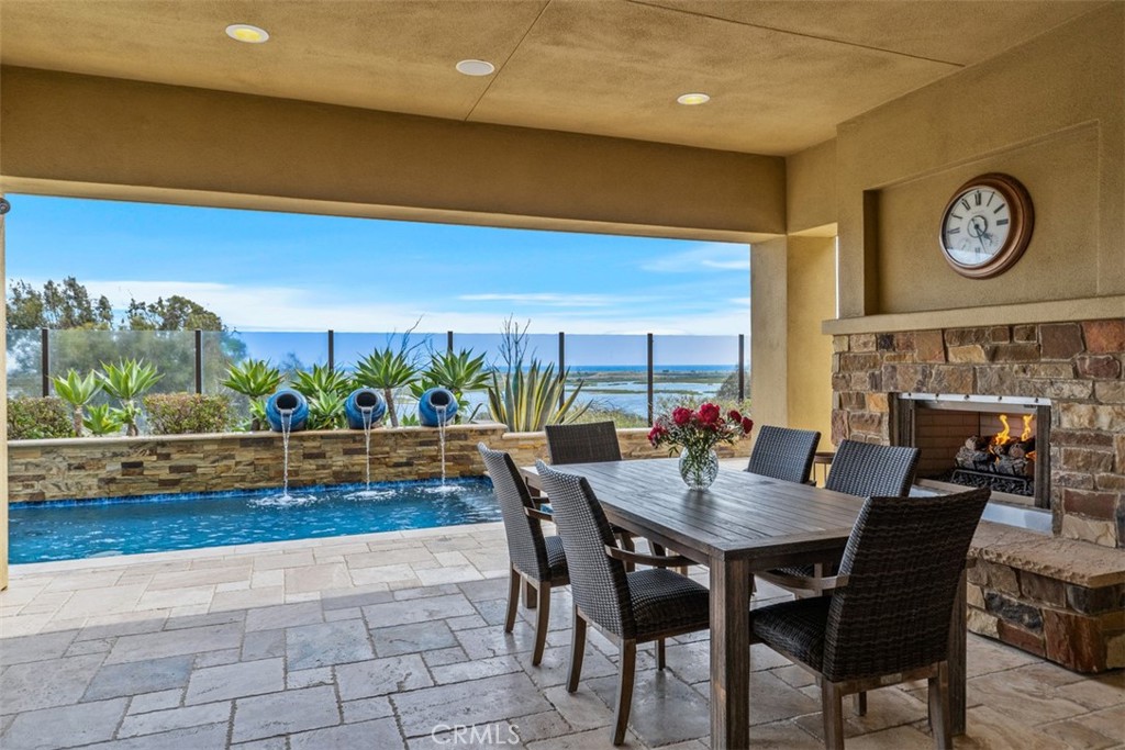 4762 Oceanridge Drive