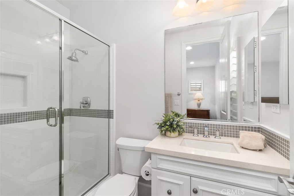 4762 Oceanridge Drive