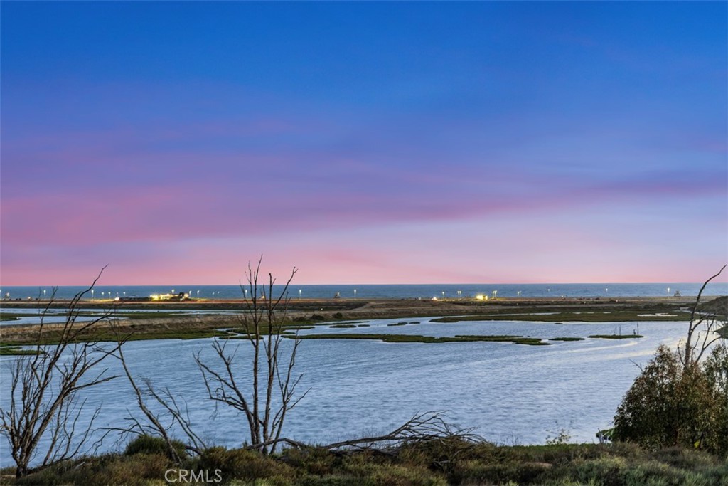 4762 Oceanridge Drive