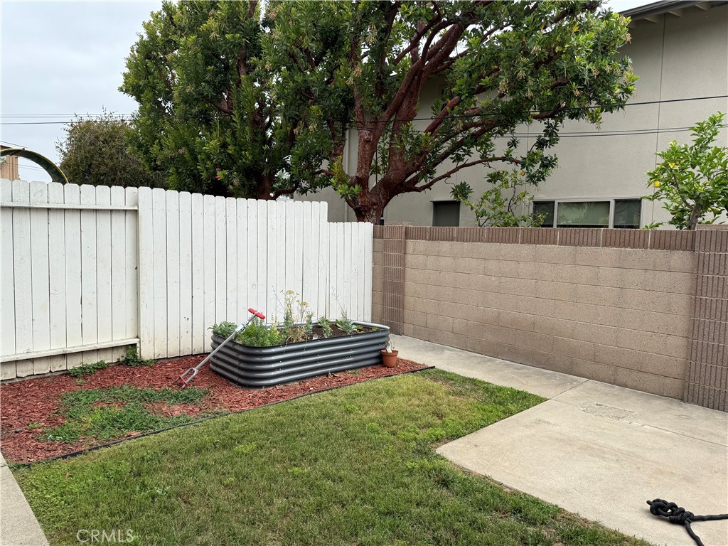 1935 Orange Avenue 2