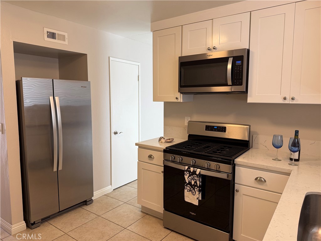 1935 Orange Avenue 2