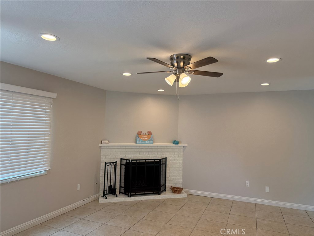 1935 Orange Avenue 2