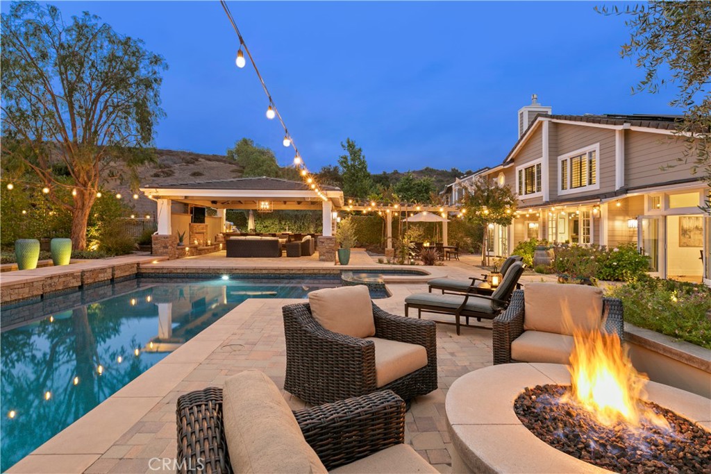 7 Hedgeland