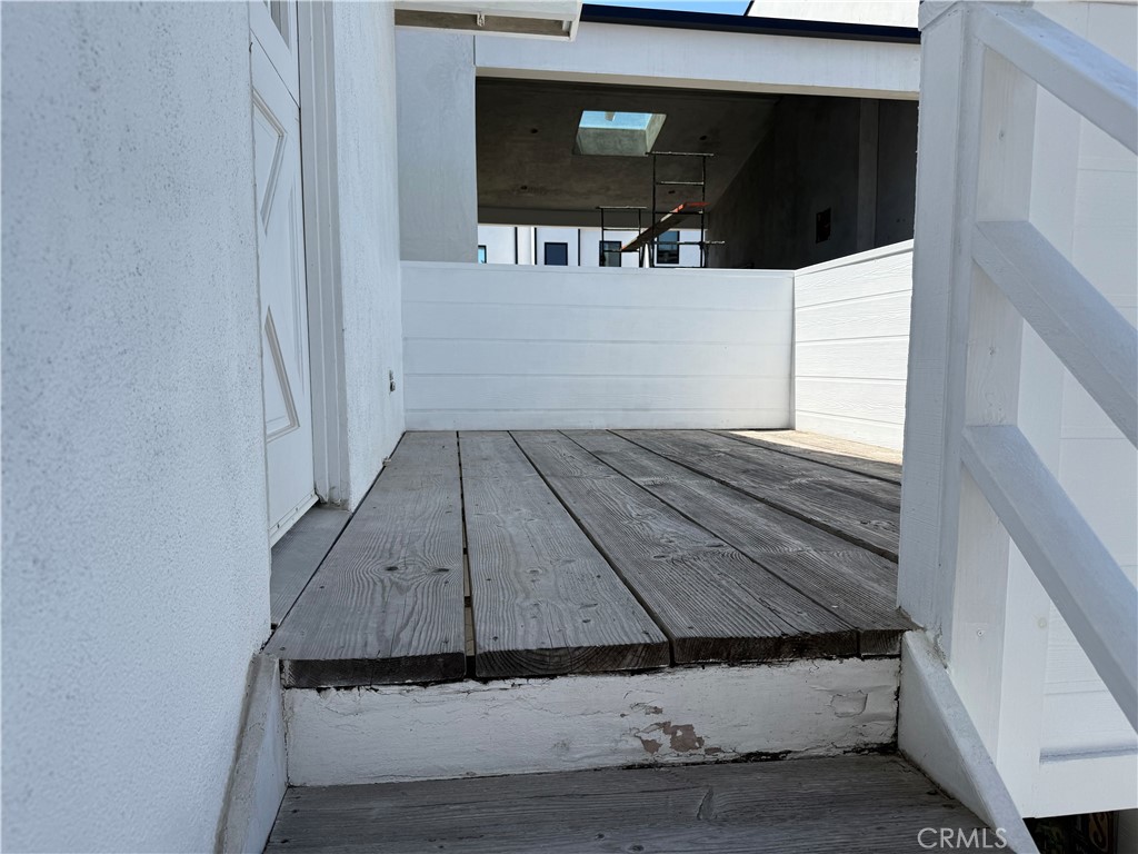 514 .5 Marigold Ave 1/2B