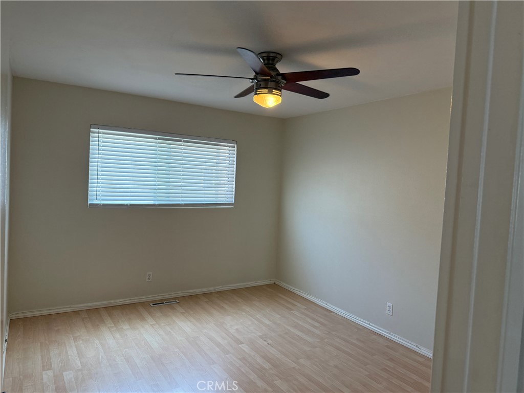 514 .5 Marigold Ave 1/2B