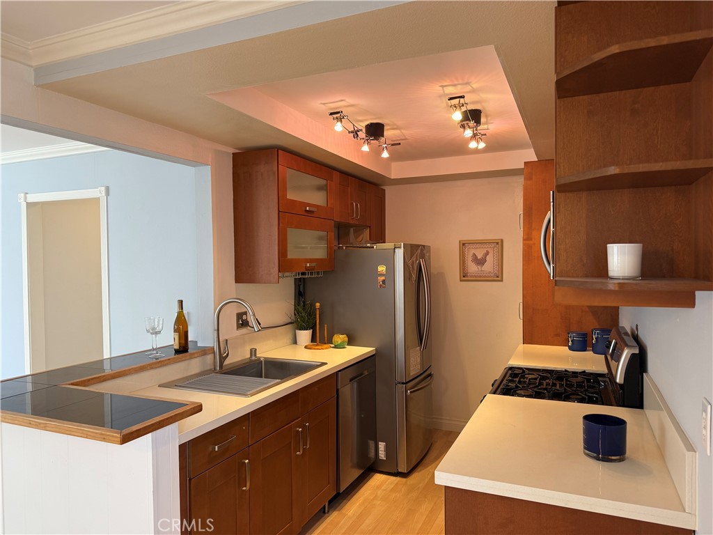 514 .5 Marigold Ave 1/2B