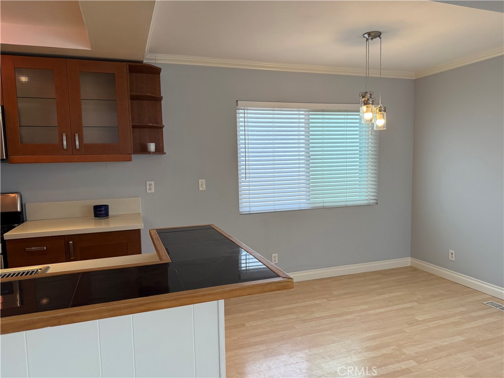 514 .5 Marigold Ave 1/2B