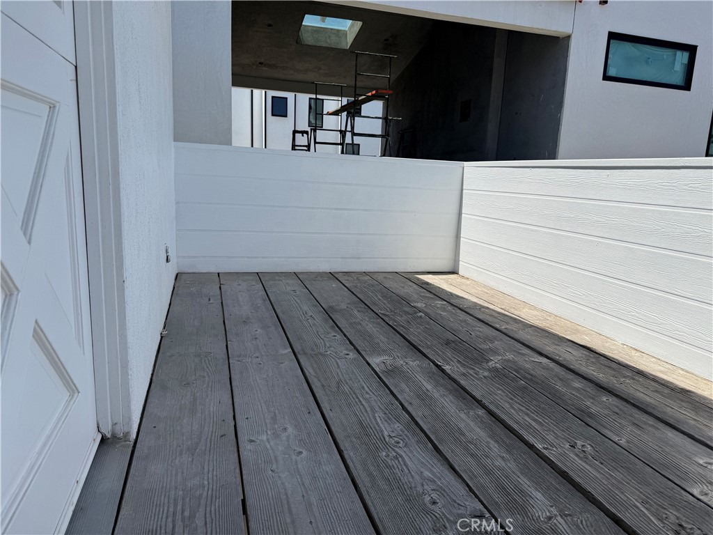 514 .5 Marigold Ave 1/2B