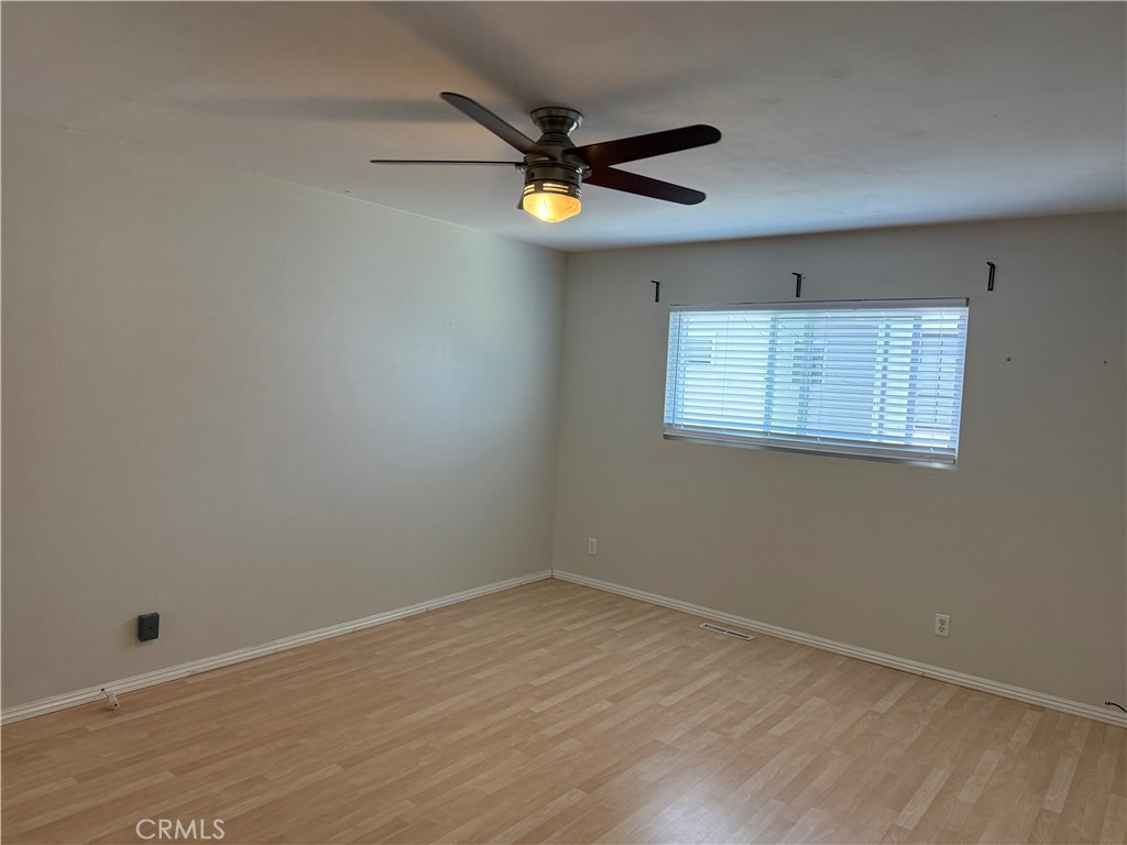 514 .5 Marigold Ave 1/2B