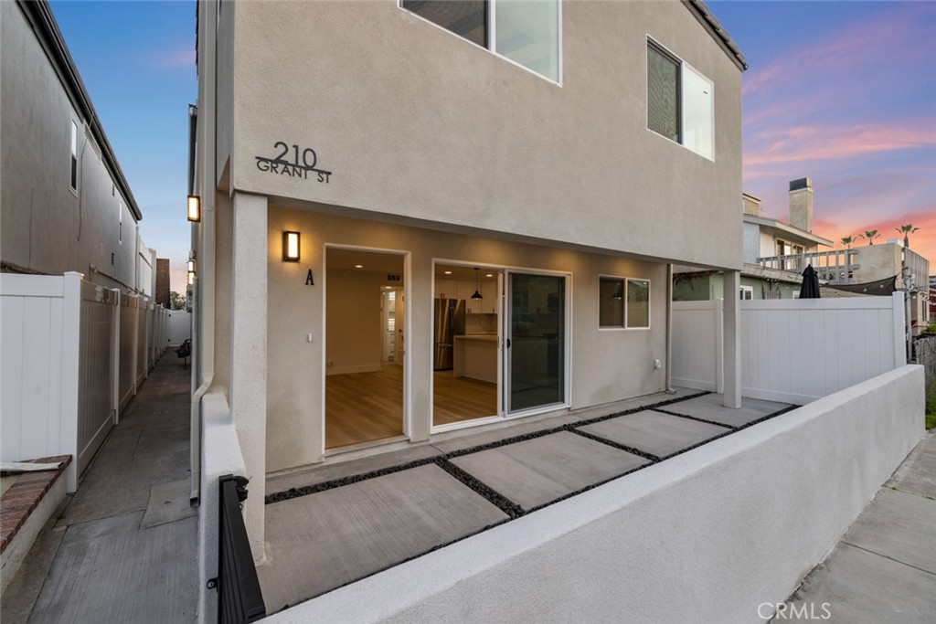 210 Grant Street A