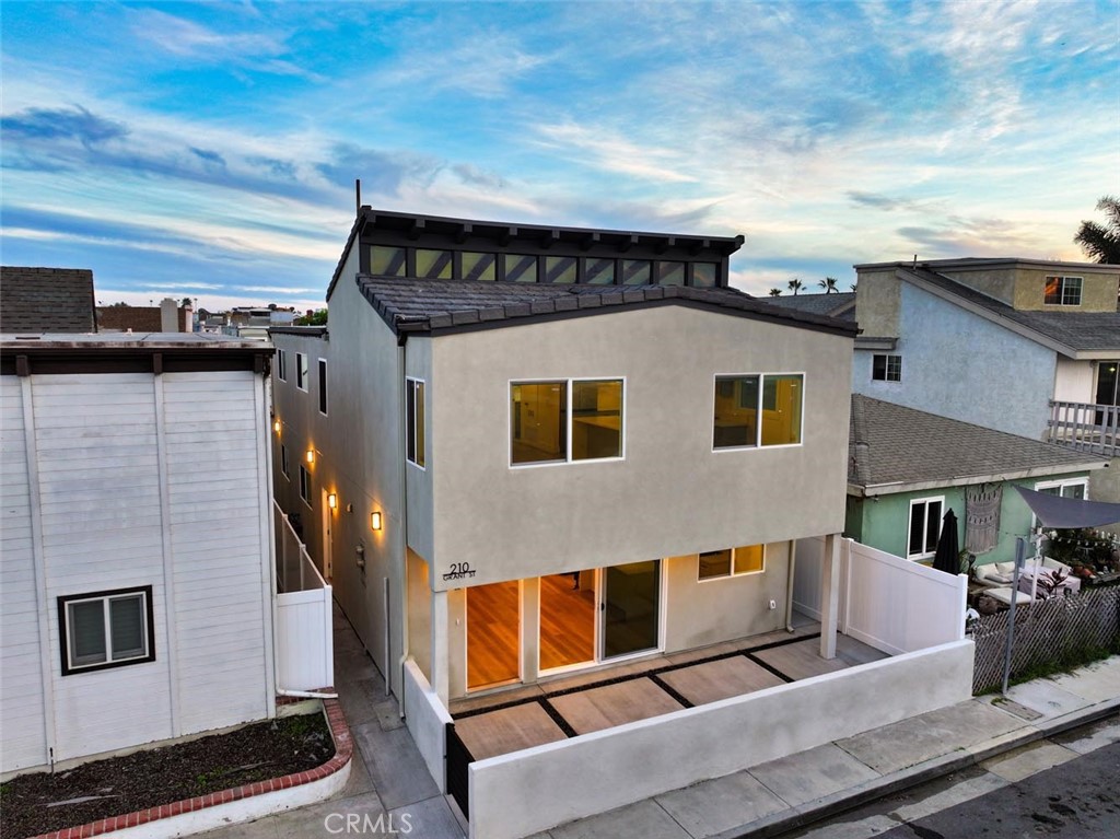 210 Grant Street A