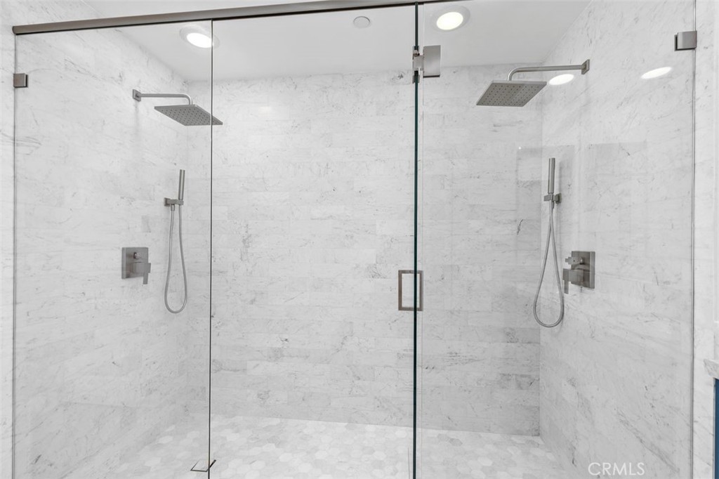 150 The Promenade N 202