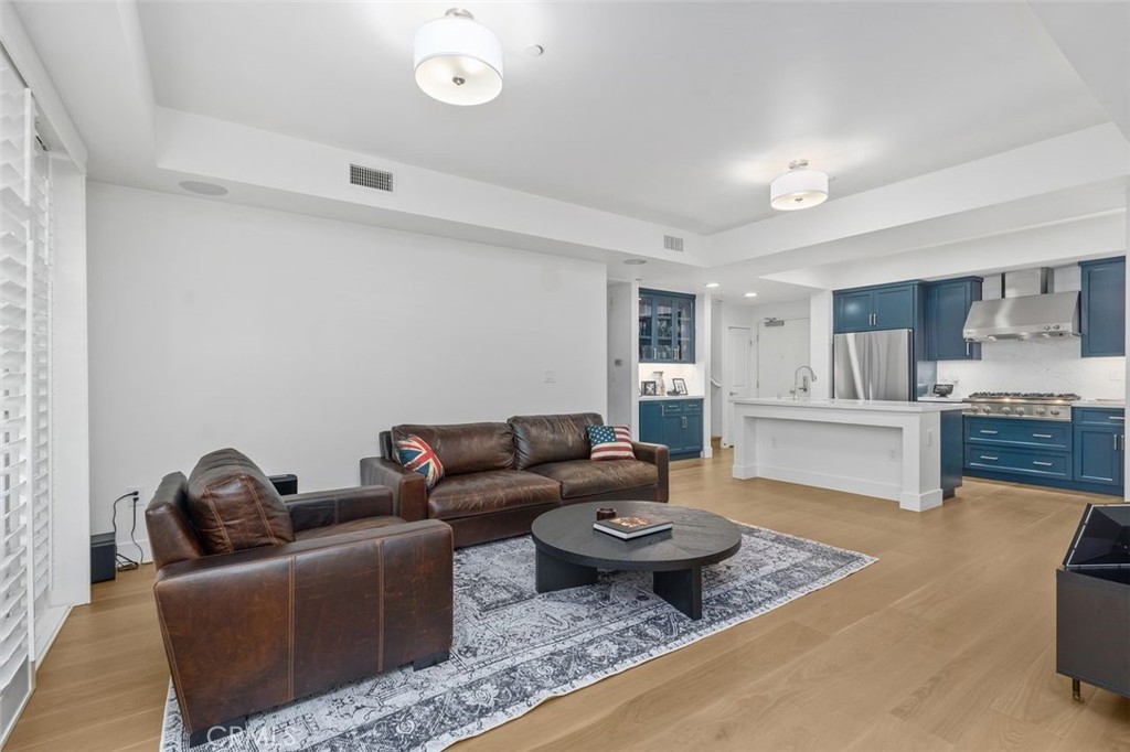 150 The Promenade N 202