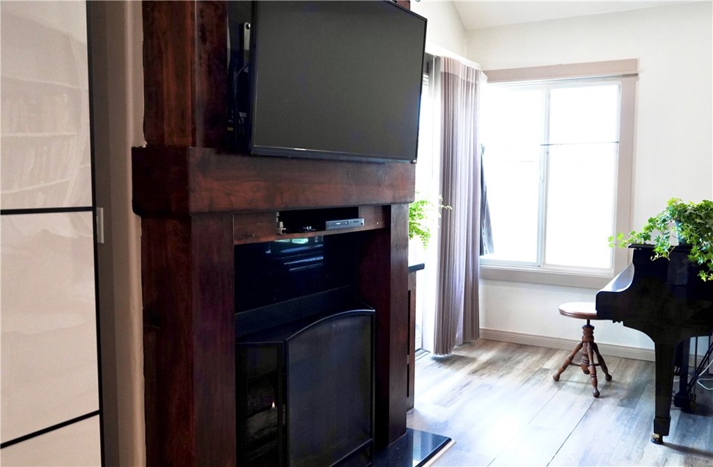 1100 Newport Avenue 403