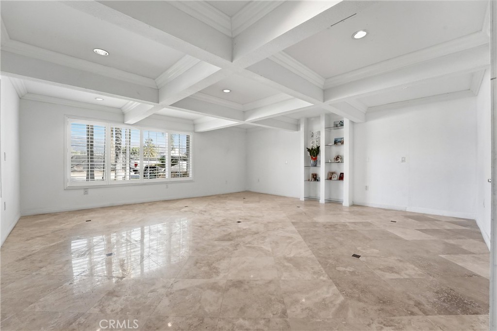 330 Moore