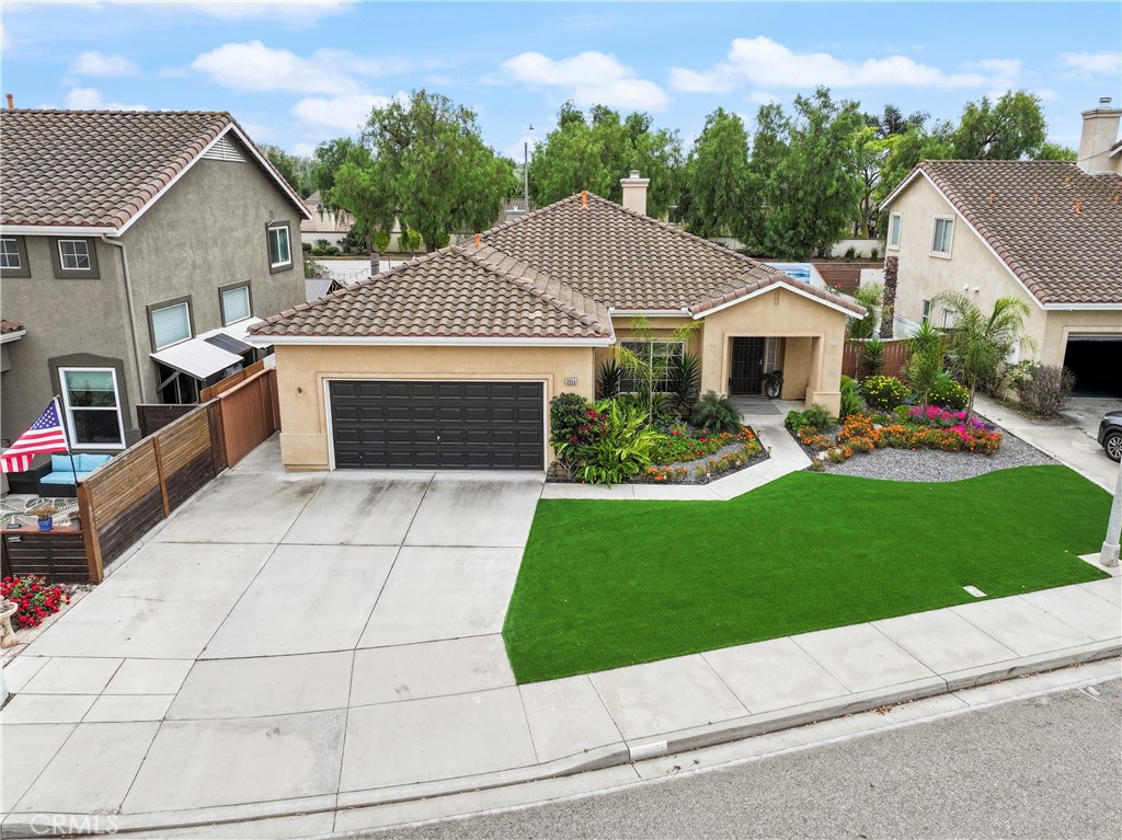 3955 Escala cove