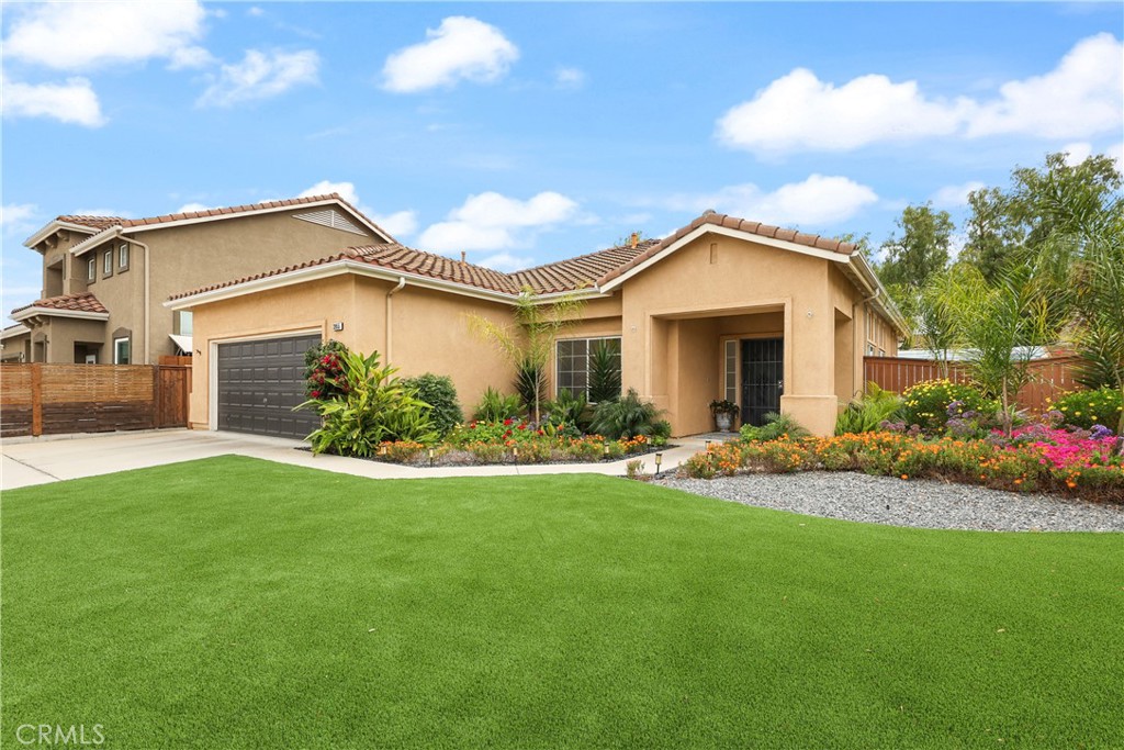 3955 Escala cove