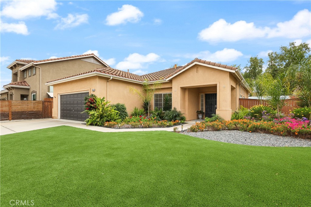 3955 Escala cove