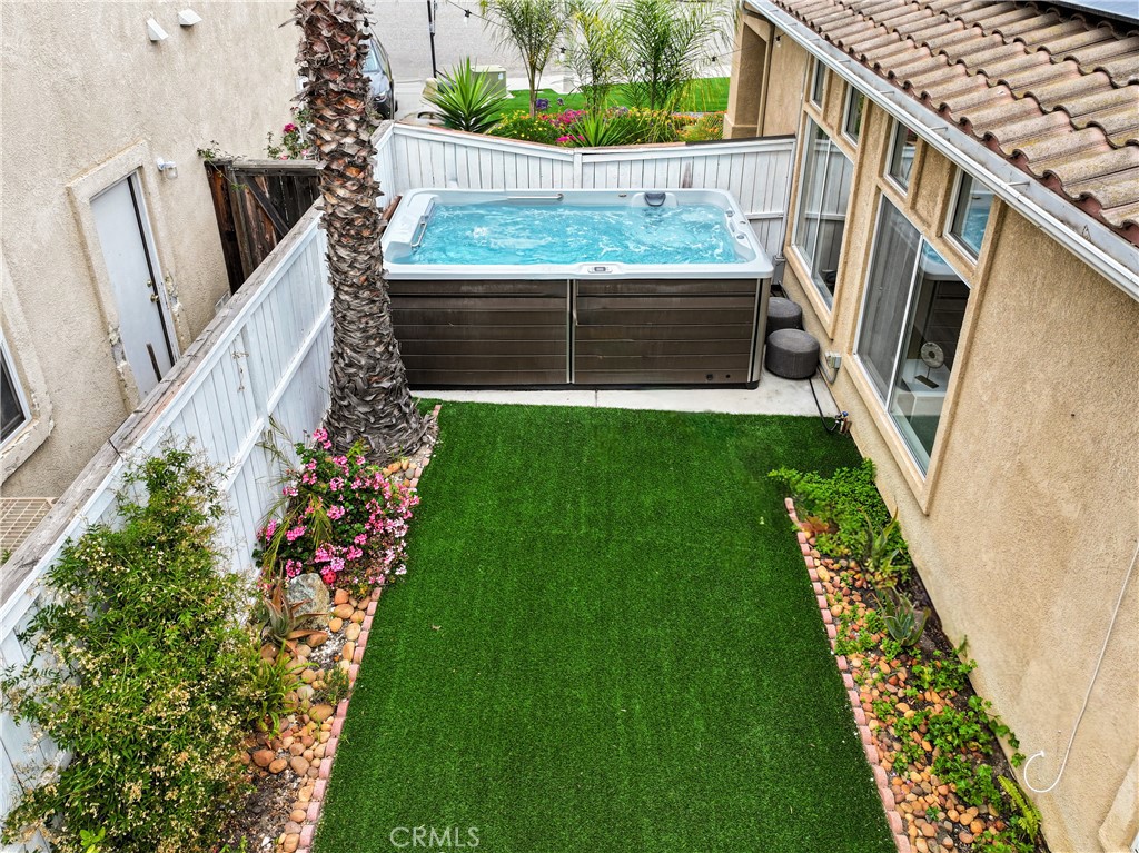 3955 Escala cove