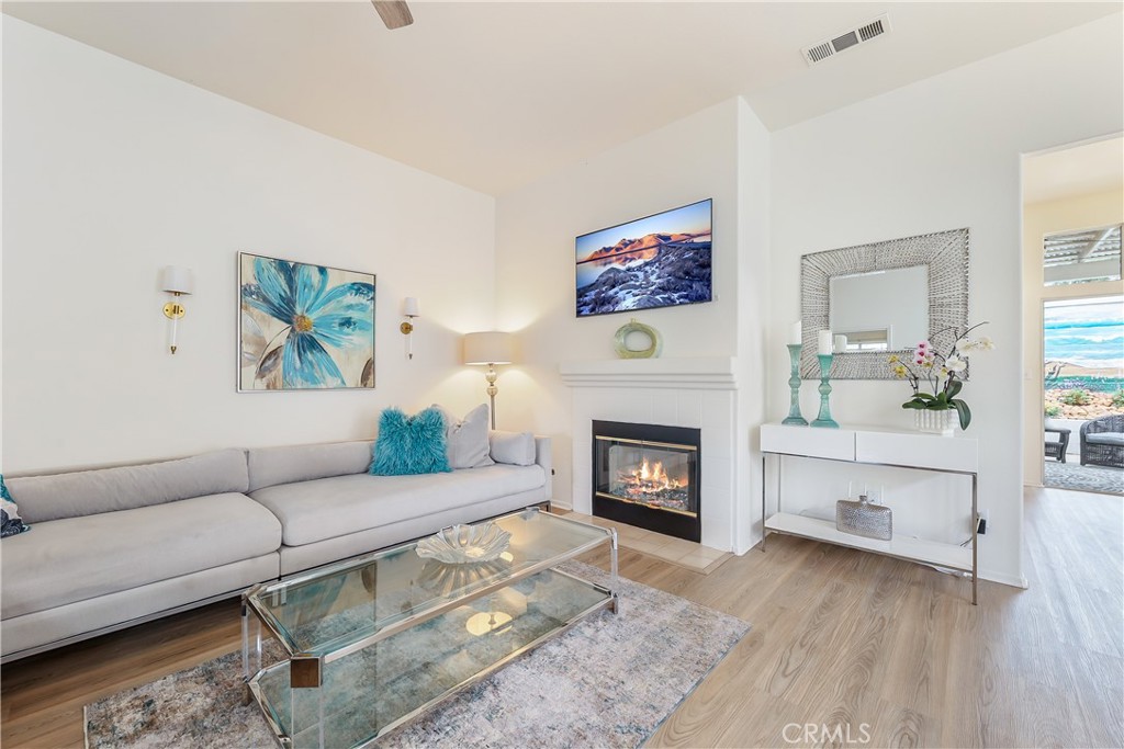 3955 Escala cove