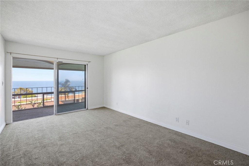 240 Moss Street 8